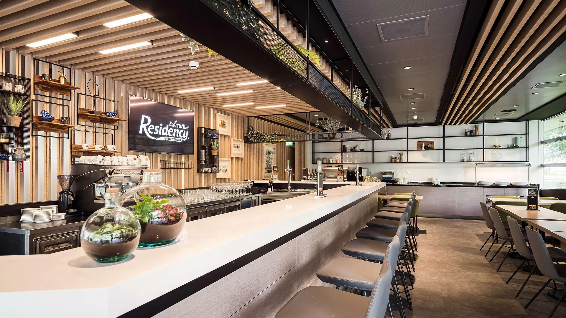 Executive Residency By Best Western Amsterdam Airport Hoofddorp 4*,